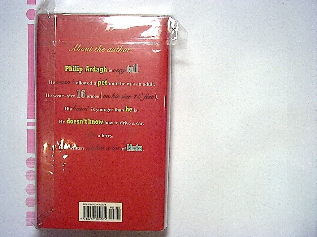 Philip Ardagh's book of absolutely useless lists Hardcover New