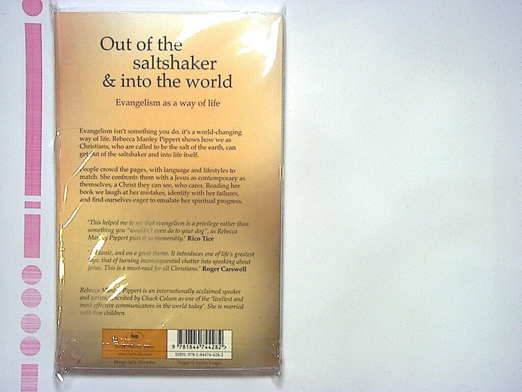 Rebecca Manley Pippert - Out of the Saltshaker and into the World Paperback New