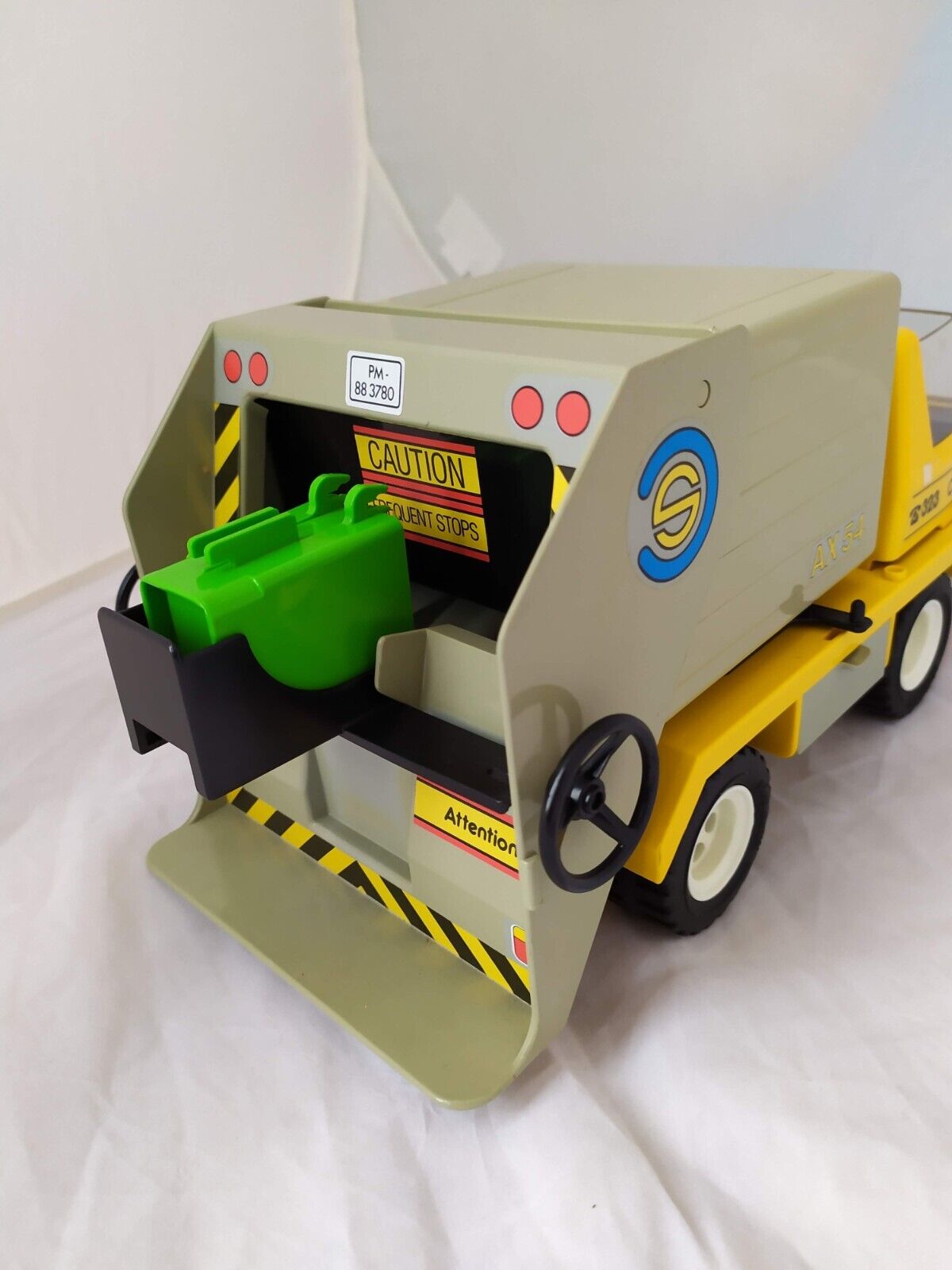 1978 Playmobil City Service Rubbish Garbage Truck with driver & Bin Exc Free P&P