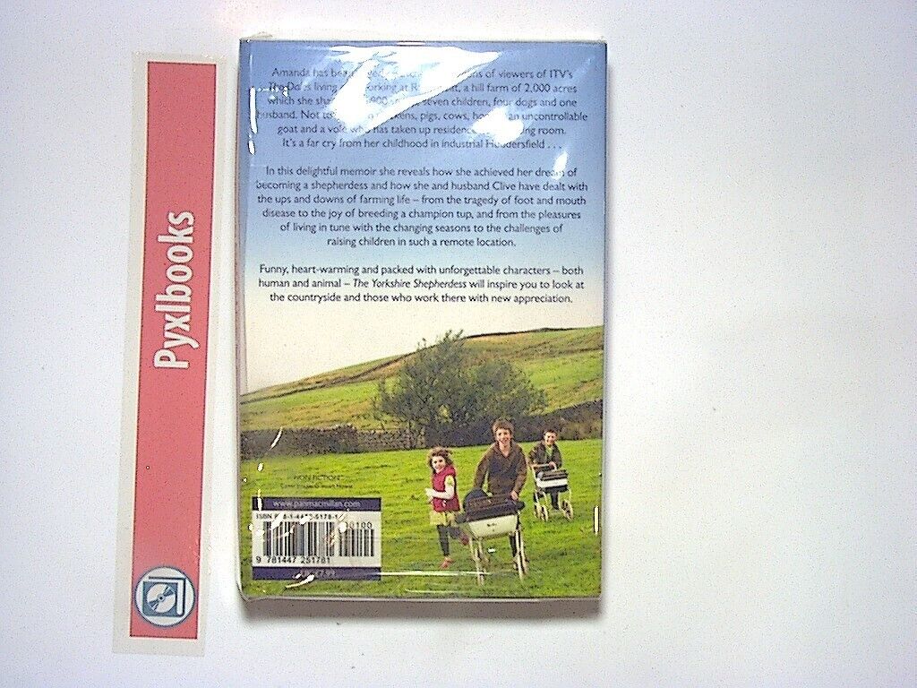 Amanda Owen - The Yorkshire Shepherdess PB New