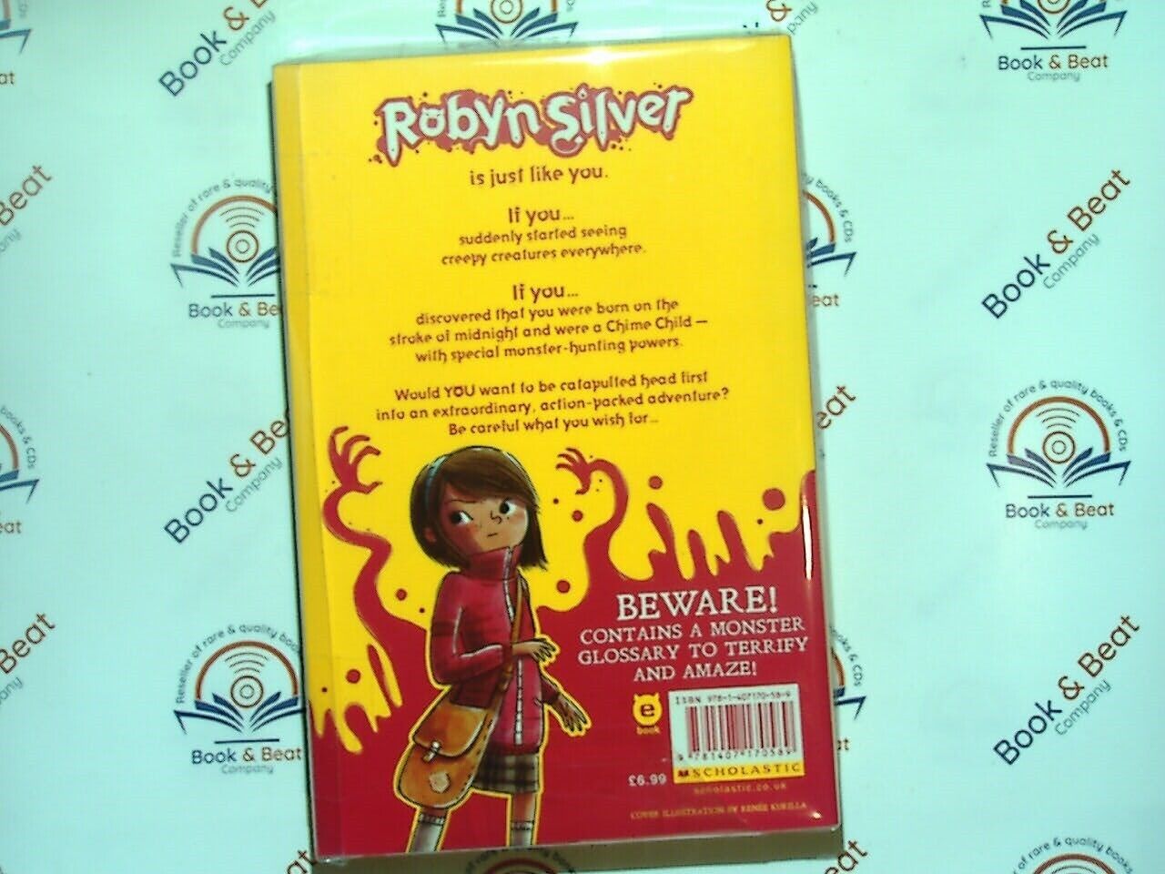 Robyn Silver : The Midnight Chimes - Paula Harrison PB New