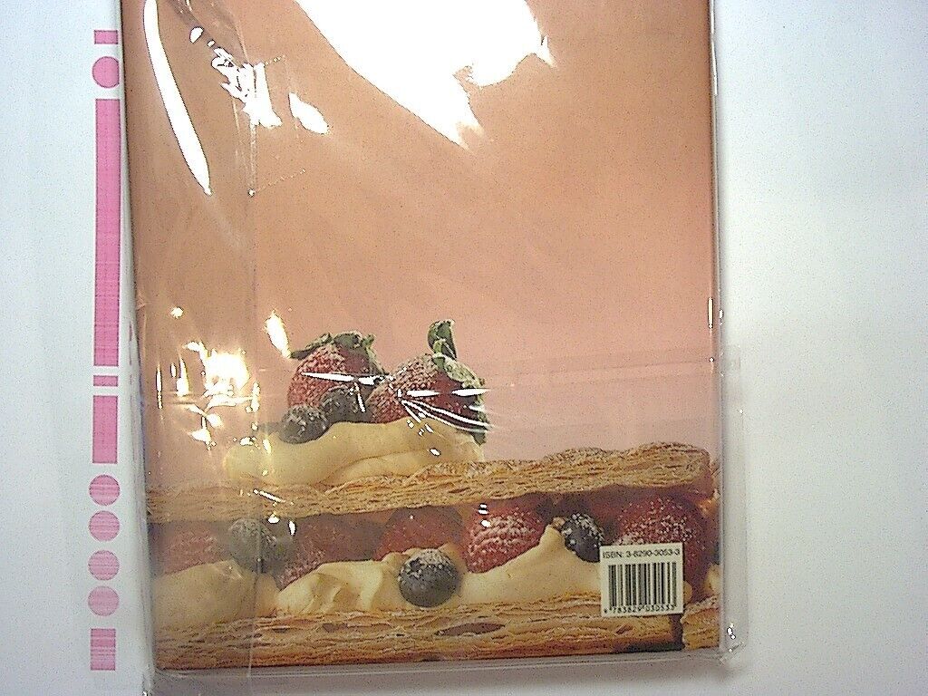 Bookandbeat.com, The Essential Dessert Cookbook, Hardback, Cookbook, Baking, Dessert Recipes, Culinary Arts, Sweet Treats, Home Cooking, Collectible, Pastry, Cakes, Cookies, Pies, Chocolate, Baking Techniques, Recipe Collection, Food Photography, Gourmet Desserts, Entertaining, Family Recipes, Timeless Favorites, Kitchen Essentials,