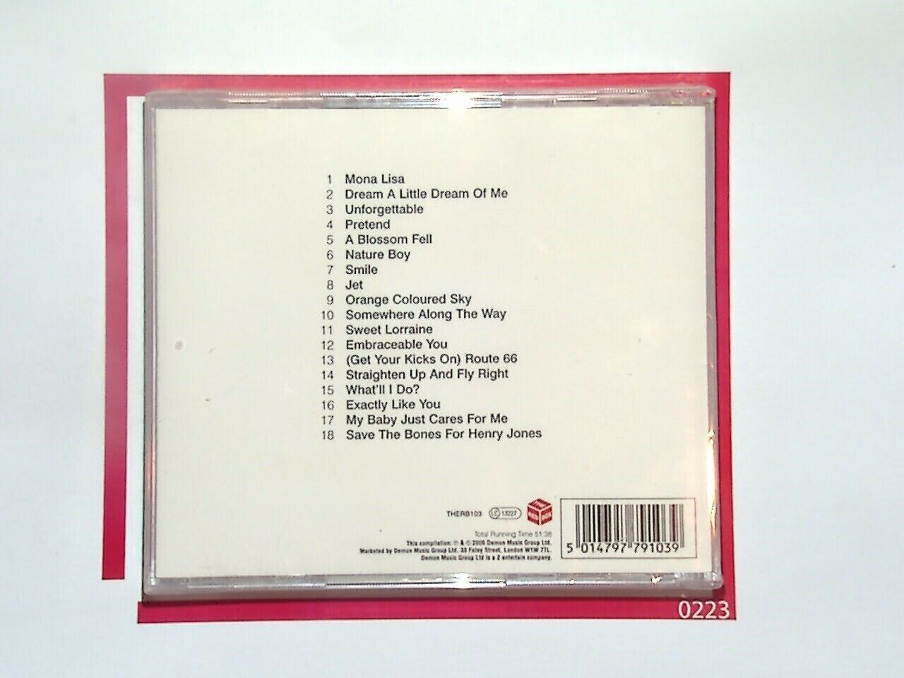 bookandbeat.com, CD, Nat King Cole, The Collection, jazz, classic jazz, timeless hits, smooth vocals, jazz standards, romantic music, jazz icon, legendary singer, unforgettable songs, piano jazz, vocal jazz, soothing music, iconic voice, golden age, jazz nostalgia, big band era, love songs, classic album, easy listening