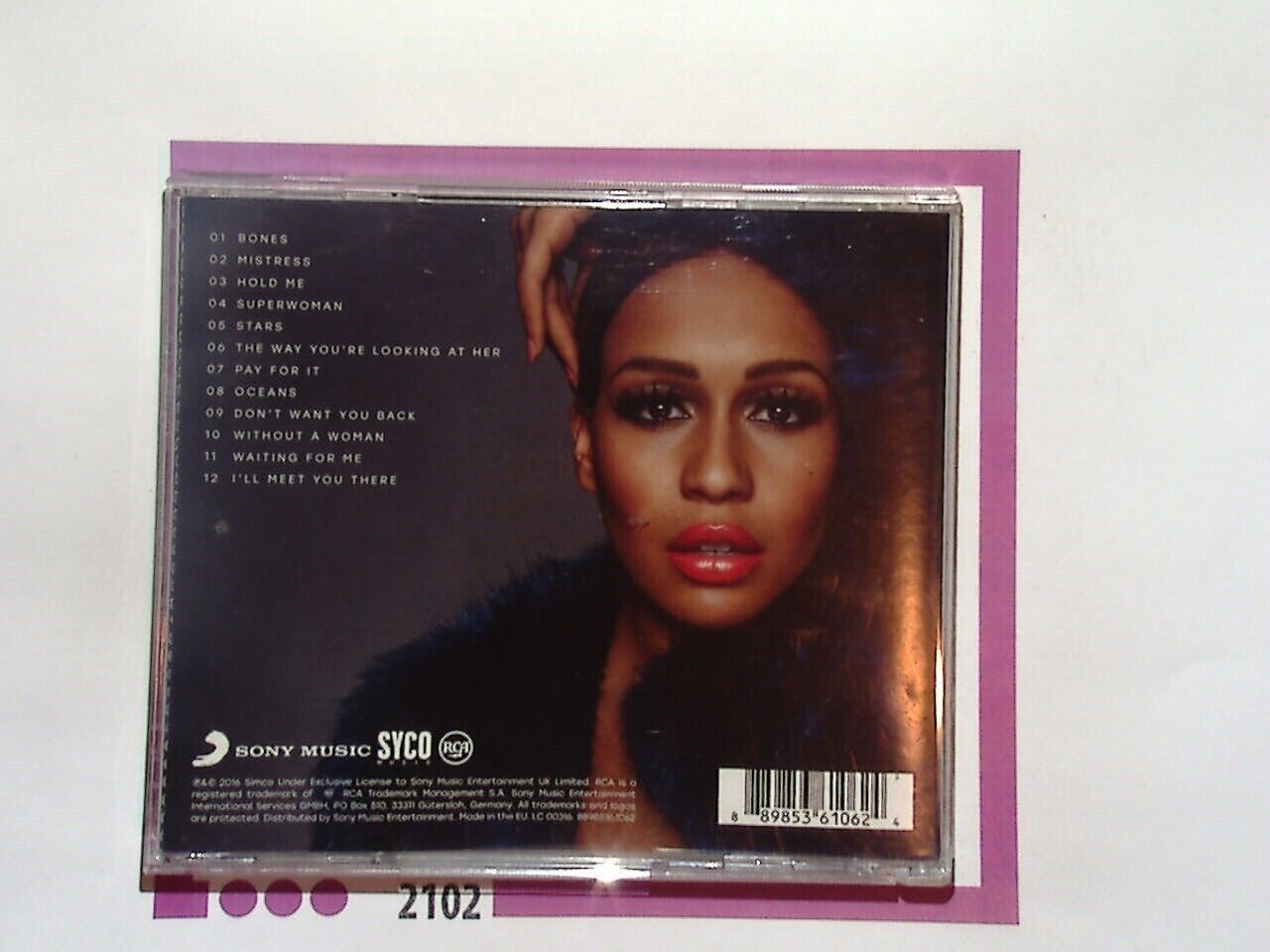 bookandbeat.com, CD, Rebecca Ferguson, Superwoman, soul music, powerful vocals, British singer, emotional lyrics, pop, R&B, inspirational themes, uplifting, vocal performance, personal growth, introspective, empowerment, chart-topping, deep voice, heartfelt, passionate, critically acclaimed, studio album