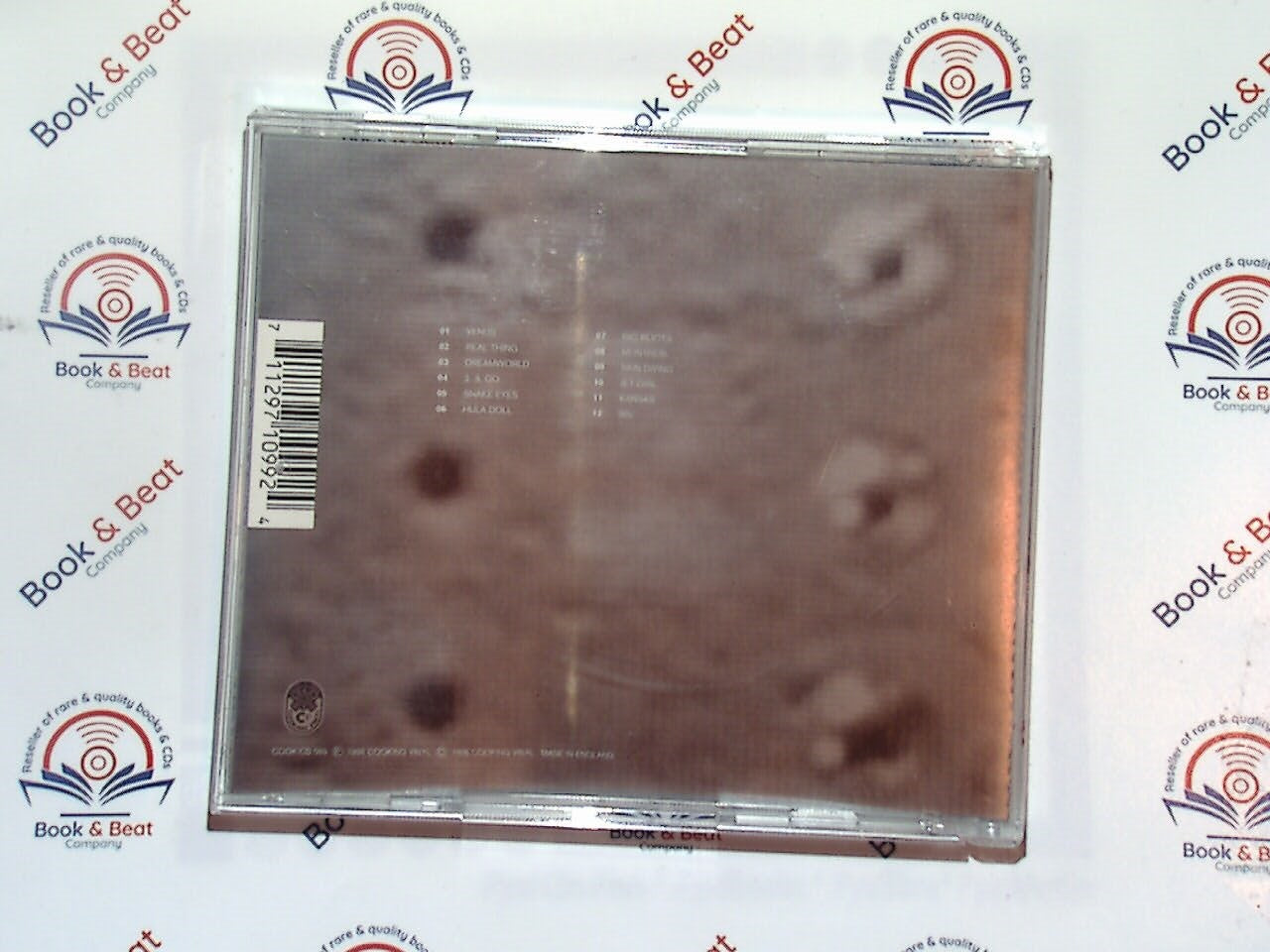 The Wedding Present, Indie rock, Alternative rock, CD, Bookandbeat.com, British band, Post-punk, 1980s music, Guitar-driven, Indie classics, Melodic, Catchy tunes, Underground music, British indie, Iconic band, Rock fans, Emotional lyrics, Energetic, Raw sound, Timeless classics, Music enthusiasts,