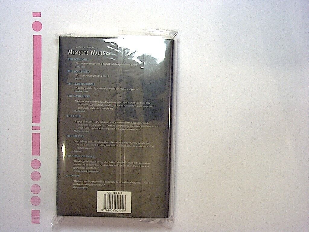 Minette Walters Fox Evil Hardcover NEW