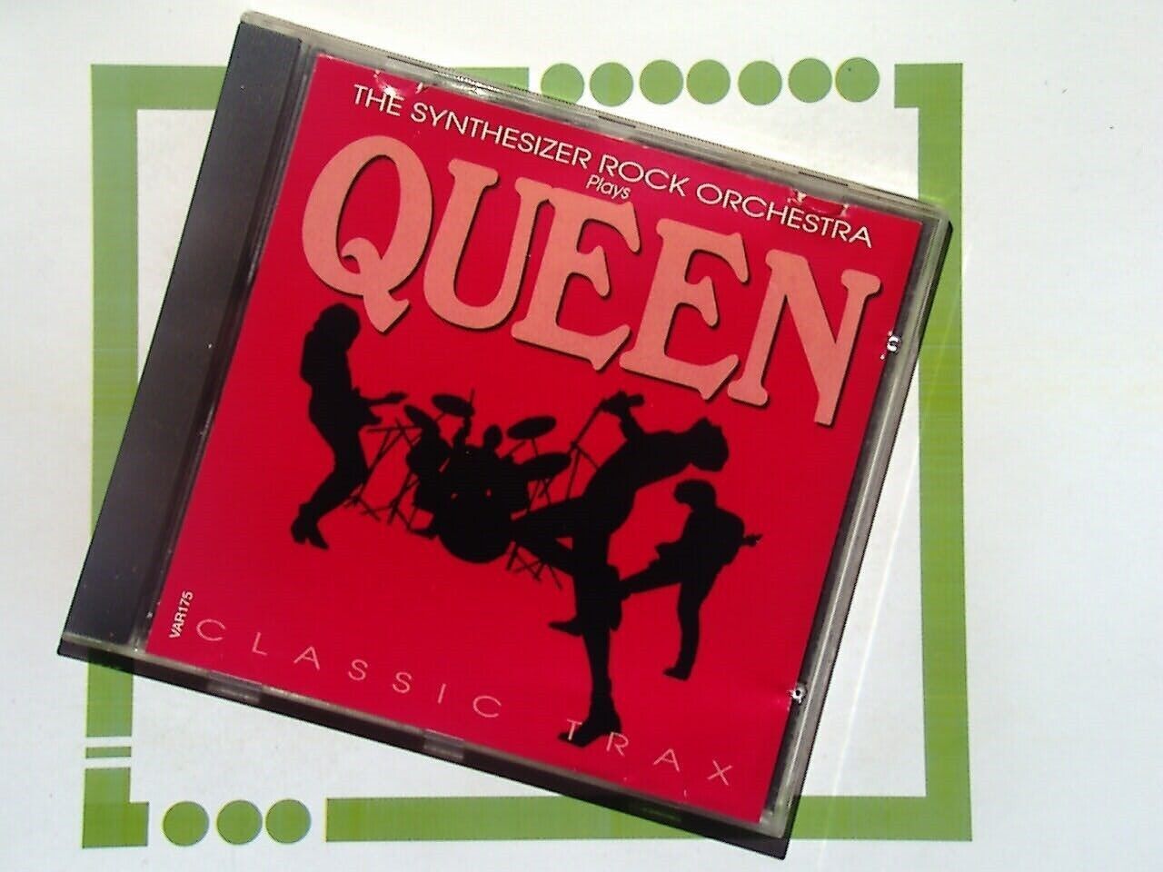 The Synthesizer Rock Orchestra	Queen - Classic Trax CD Nr Mint