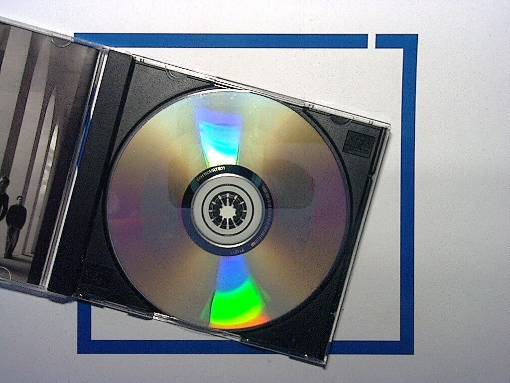 SHOA - Pretend To Be Stronger CD Mint