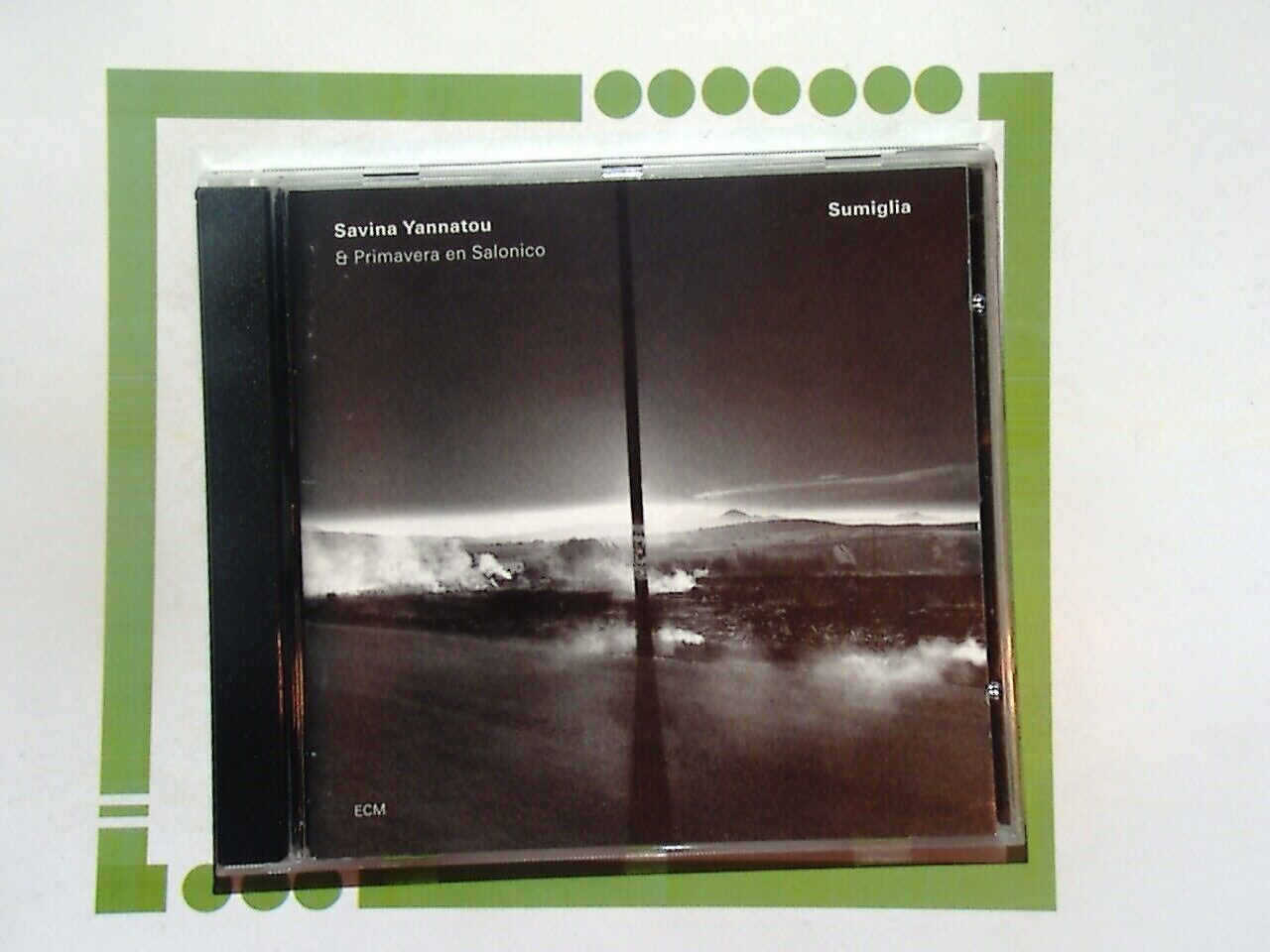 Bookandbeat.com, Savina Yannatou, Primavera en Salonico, Sumiglia, CD, World Music, Mediterranean Music, Greek Folk, Ethnic Fusion, Vocalist, Traditional Music, Collectible, Music Album, Mediterranean Folk, Multicultural Sounds, Ethereal Vocals, Balkan Music, Greek Singer,