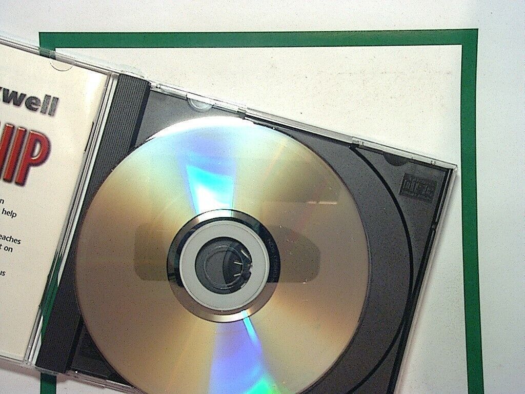 Bookandbeat.com, The Best of John C. Maxwell, Leadership, CD-ROM, Front Cover, Personal Development, Leadership Skills, Business Strategies, Professional Growth, Motivation, Collectible, John C. Maxwell, Self-Help, Success Principles, Organizational Leadership, Leadership Training,