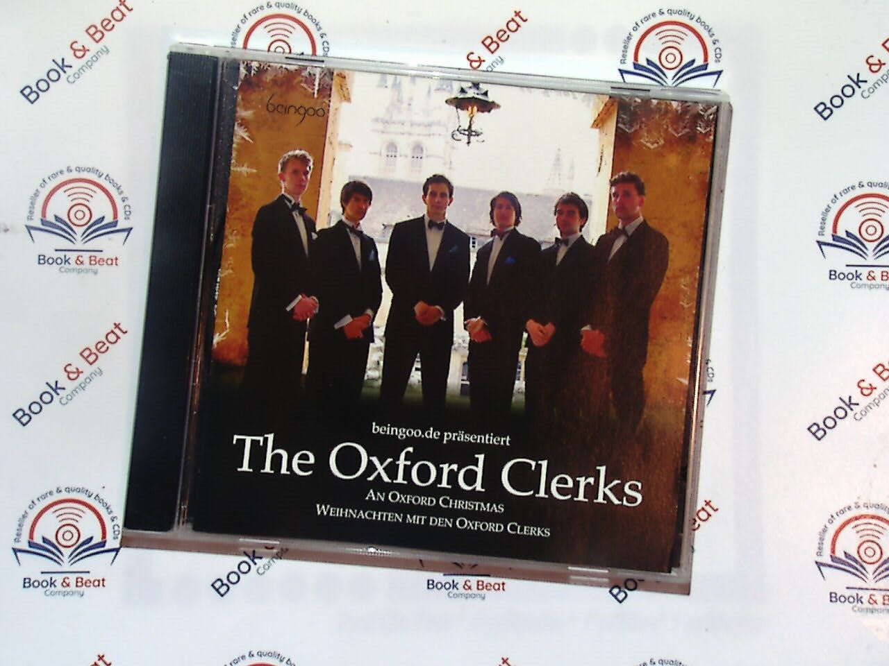 Weihnachten Mit Den Oxford Clerks, The Oxford Clerks, An Oxford Christmas, Holiday Music, Christmas Carols, Choral Music, Festive Songs, Seasonal Music, CD, Traditional Christmas, Choir Performance, Christmas Album, Bookandbeat.com, Gift Ideas, Christmas Spirit, Joyful Sounds, Yuletide Favorites, Music for the Holidays, New & Sealed, Christmas Celebration, Oxford Tradition