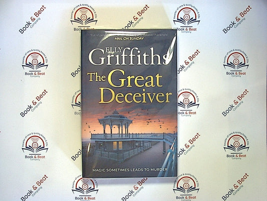 Elly Griffiths - The Great Deceiver PB Nr Mint