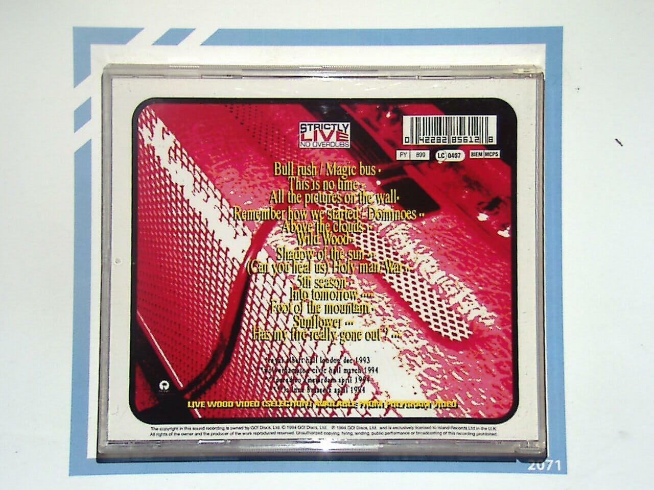 bookandbeat.com, Paul Weller, Essential Singles Collection, mod revival, The Jam, The Style Council, British rock, classic singles, greatest hits, iconic musician, songwriter, Britpop, 1980s music, 1990s music, rock collection, essential albums, timeless tracks, music anthology, indie rock, UK music legend.