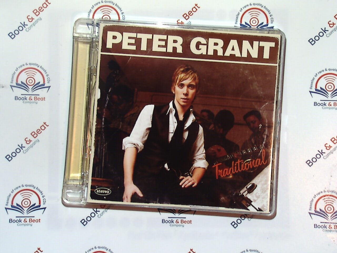Peter Grant, Traditional, CD, Jazz, Bookandbeat.com, Male vocalist, Swing, Crooner, Classic jazz, Melodic, Big band, Traditional standards, Smooth vocals, Emotional, Easy listening, Timeless, 2000s music, Contemporary jazz, Old-school charm, Romantic, Music enthusiasts,