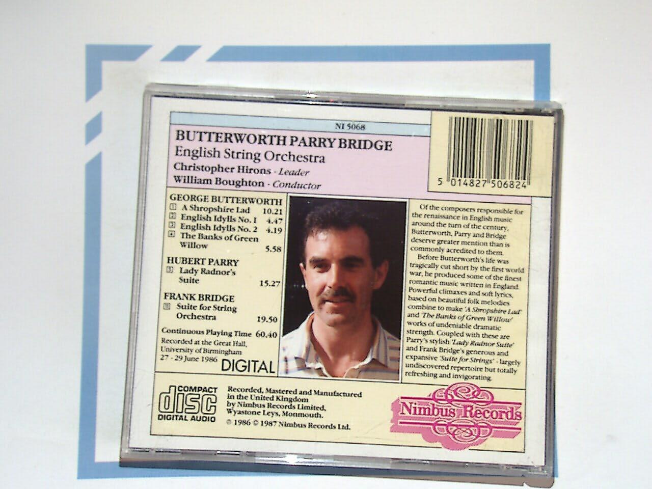 bookandbeat.com, CD, Richard Hickox, Grand Opera Choruses, classical music, opera collection, powerful choruses, dramatic music, orchestral arrangement, renowned conductor, English National Opera, choral performance, vocal ensemble, operatic masterpieces, timeless classics, rich harmonies, famous operas, musical grandeur, vocal power, opera highlights, cultural heritage, musical excellence