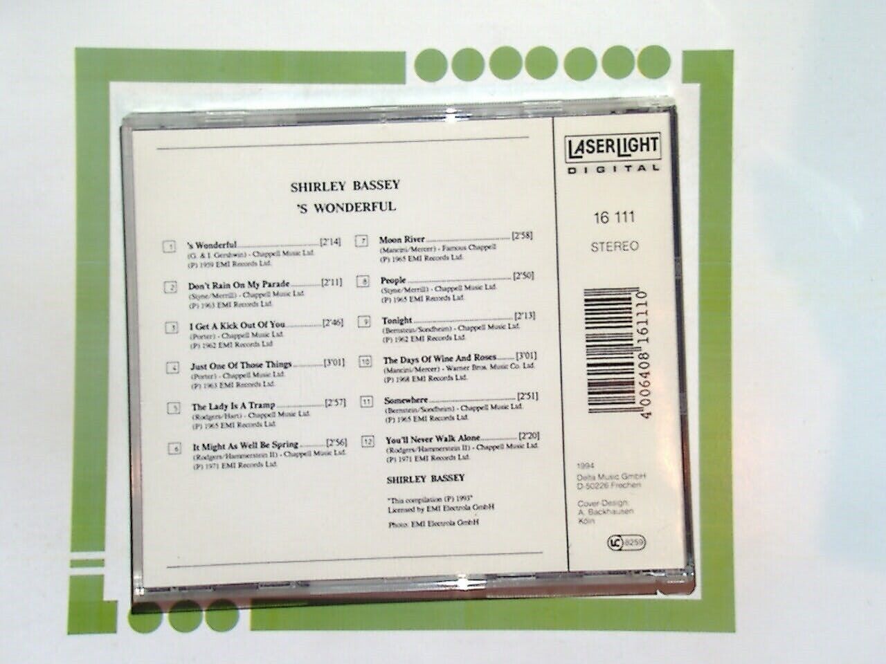 bookandbeat.com, Shirley Bassey, Easy to Love, Twenty Original Classics, classic hits, timeless music, iconic singer, jazz, pop standards, love songs, vintage collection, powerful vocals, legendary performer, British music, entertainment, classic ballads, nostalgic tunes, vocal masterpiece.