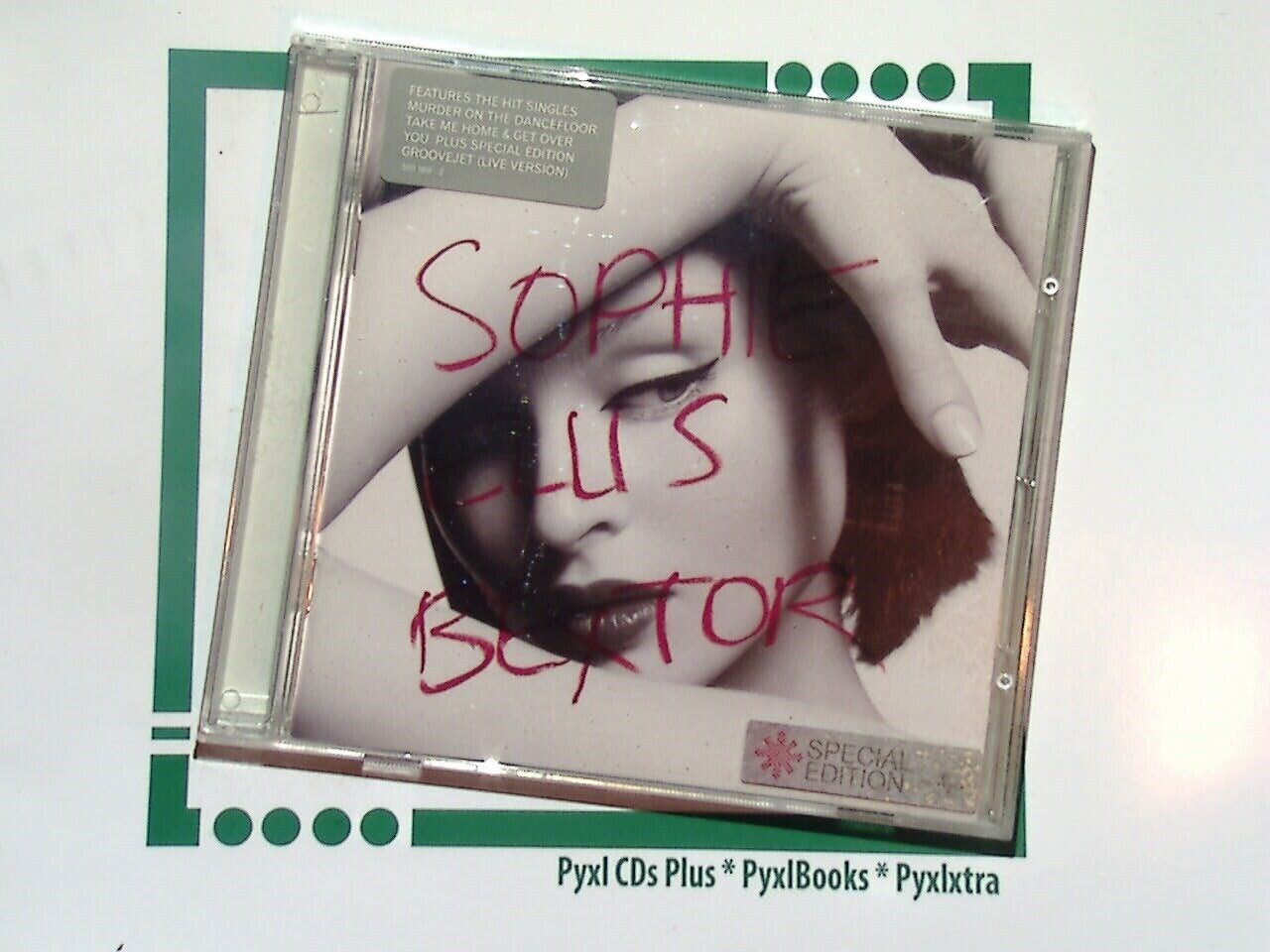 bookandbeat.com, Sophie Ellis-Bextor, Read My Lips, pop music, disco, dance-pop, 2000s pop, British pop, electro-pop, album debut, female vocalist, hit singles, "Murder on the Dancefloor," dance floor anthem, catchy pop tunes, club music, 2000s hits, pop diva, pop culture, British singer, music for dancing, catchy beats, pop classics, indie pop influence.