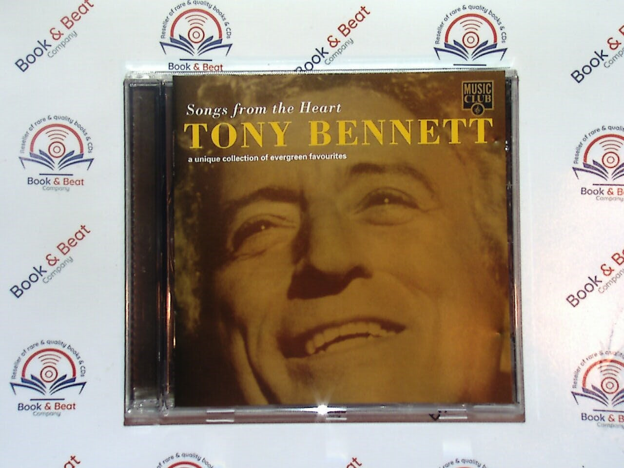 bookandbeat.com, CD, Tony Bennett,  Songs From The Heart , Evergreen Favourites, jazz, vocal jazz, classic pop, legendary singer, American songbook, timeless duets, Frank Sinatra style, Grammy-winning album, smooth vocals, big band sound, star-studded collaborations, sophisticated music, new CDs, used CDs, new books, used books, online music store, online bookstore, rare CDs, rare books, affordable books, affordable CDs, book lovers, music enthusiasts, collectible CDs, vintage books,DVD,