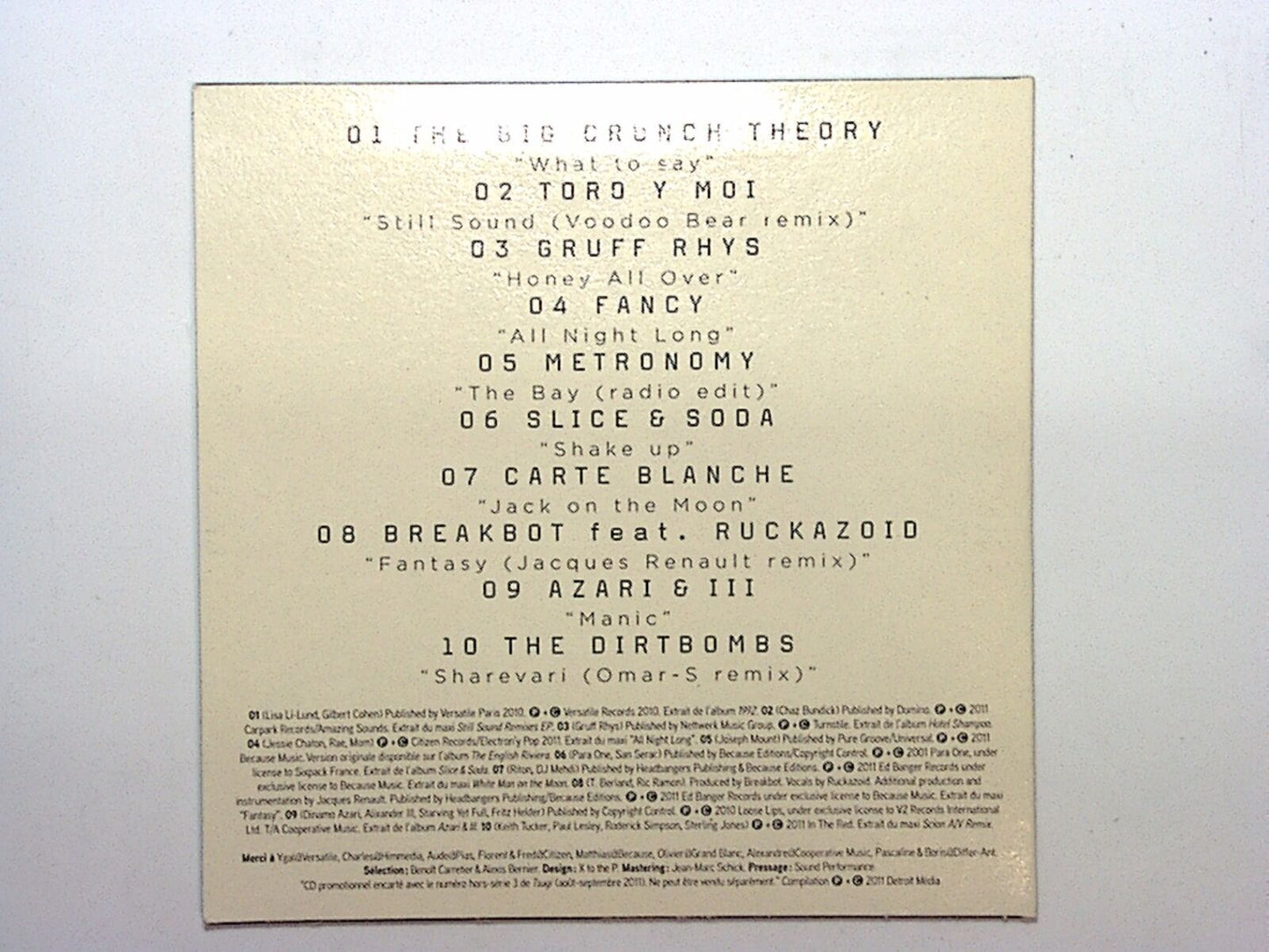 Tsugi Hors Série #3, Summer Session Promo, Various Artists, CD, Bookandbeat.com, Electronic music, Summer vibes, Chillout, Compilation album, Music mix, Indie tracks, Festival sounds, Promotional release, Ambient tunes, Upbeat rhythms, Relaxation music, Dance beats, Trending music, Music discovery, Curated playlist, Seasonal music,