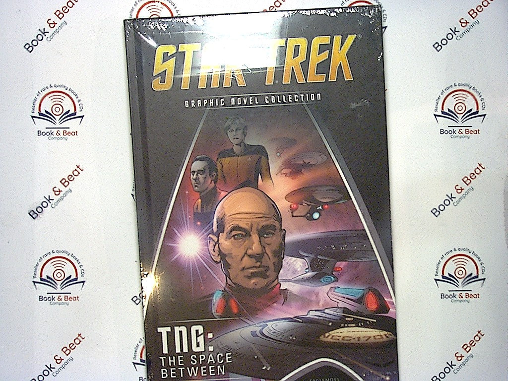 bookandbeat.com, book, Star Trek, graphic novel, collection, sci-fi, illustrated, Starfleet, space adventure, comics, Federation, iconic series, alien worlds, exploration, science fiction, pop culture, heroes, Klingons, space opera, fan favorite, timeless story, intergalactic